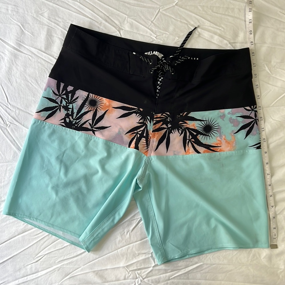 Billabong Men’s Swim Trunk